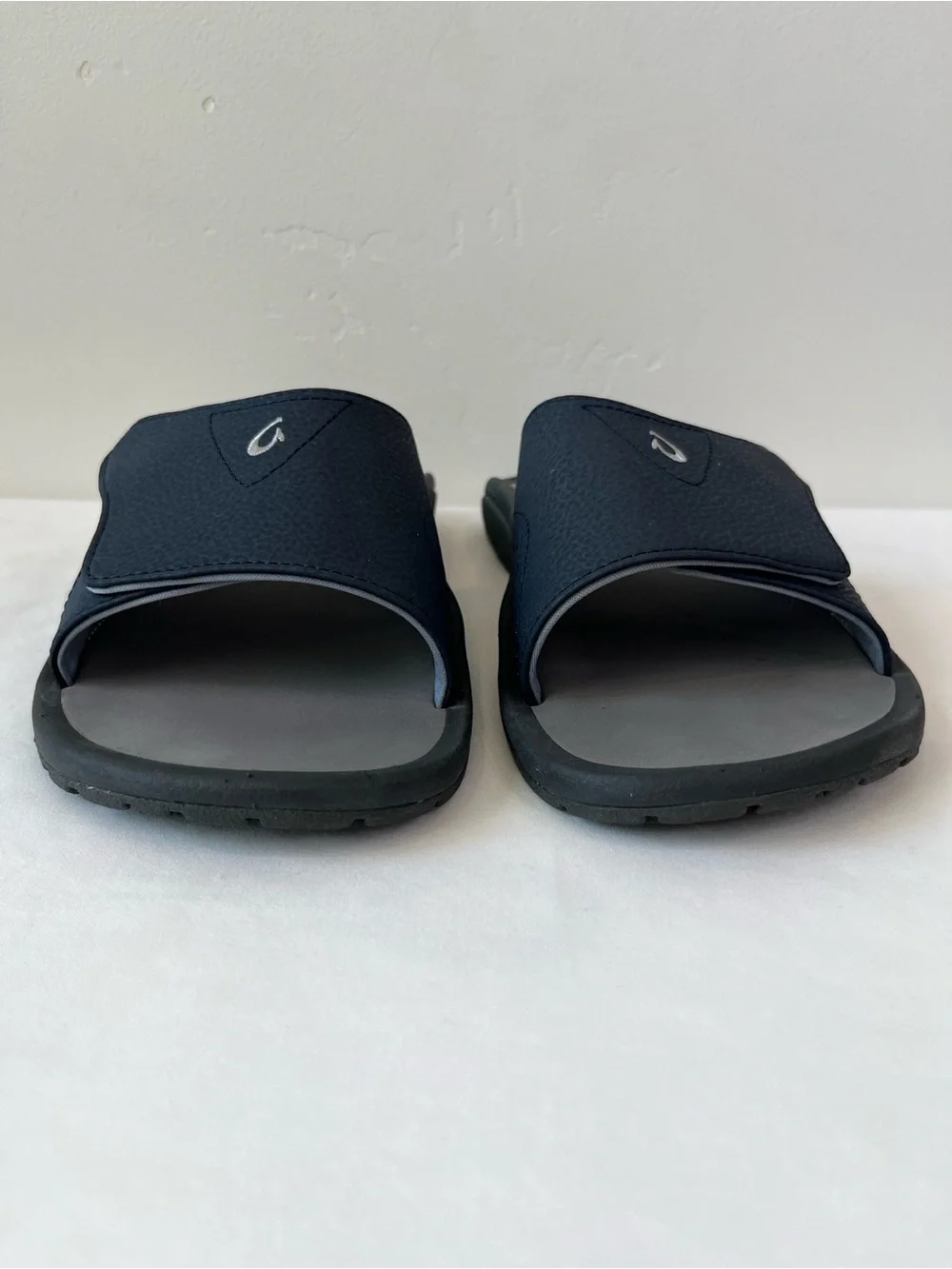 OluKai Nalu Slide Mens 8 Trench Blue Charcoal Sandals 10332-DE26 Water Resistant